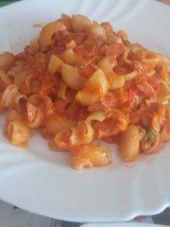 Una foto de Macarrones tierra y mar