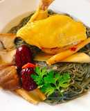Mì Gà Nấm Tần Thuốc Bắc