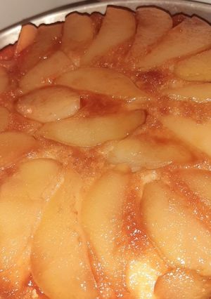 Una foto de Torta invertida de peras 🍐