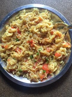 मैगी (maggi recipe in Hindi) रेसिपी मुख्य फोटो