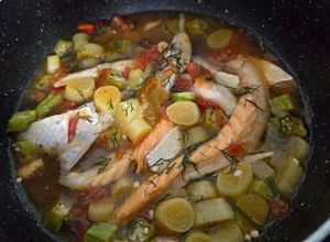 Hình của món Canh chua lườn cá hồi.