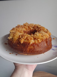 Una foto de Torta invertida de manzana 🍎