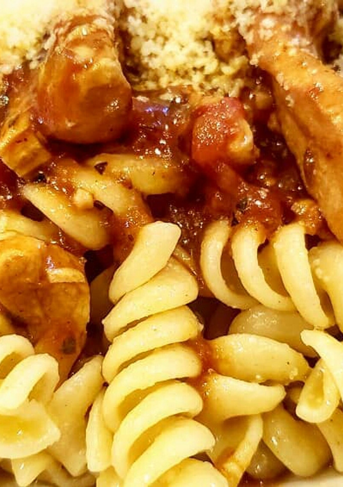 Una foto de Tirabuzones con Champiñones y Alitas