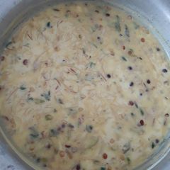 A picture of Sheer khurma.