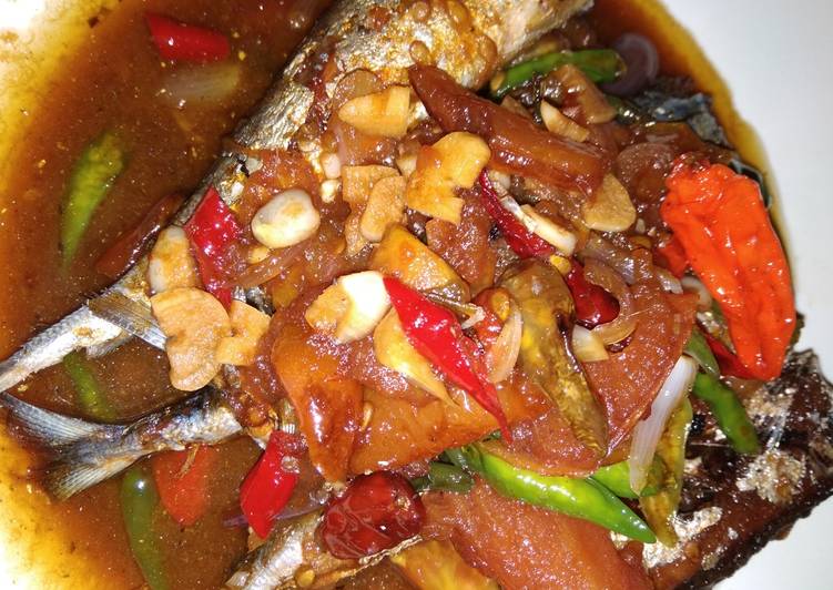 Tumis ikan Cue kecap