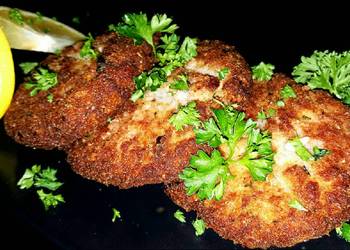 How to Prepare Yummy Mikes EZ Crab Cakes
