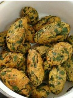 मेथी मुठिया (methi muthia recipe in Hindi) रेसिपी मुख्य फोटो