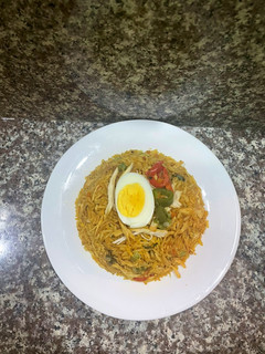 Una foto de Arroz con pollo fácil y económico 🧑🏻🍳