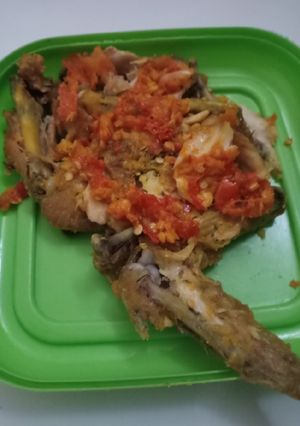 Foto resep Ayam geprek maknyus