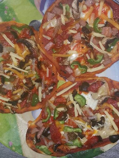 Una foto de Pizzetas caseras🍕