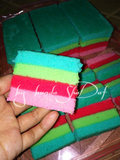 Foto resep Bolu kukus pelangi