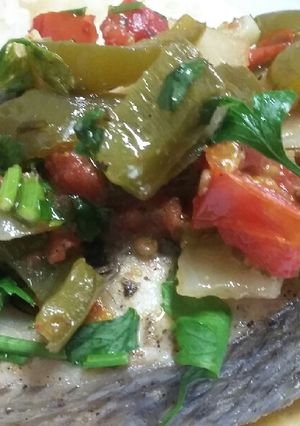 Foto de Posta de tilapia refogada