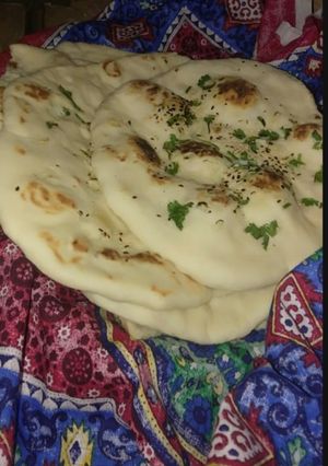 A picture of Naan(garlic) without oven &tandoor.