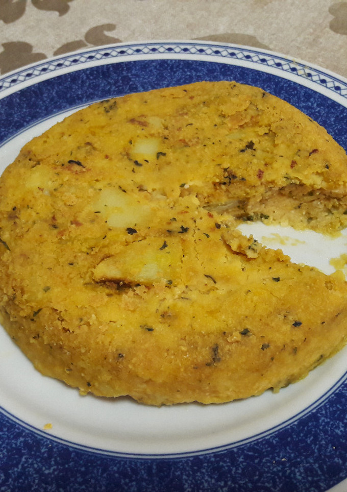 Una foto de 🇪🇸Tortilla "española" de garbanzo vegana sin harina 🍳