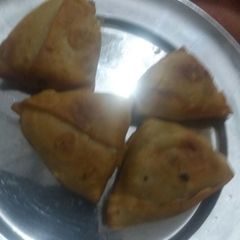 A picture of Homemade Samosa.