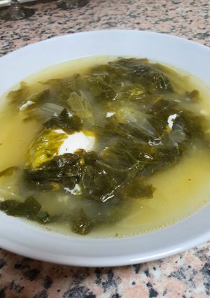 Una foto de Sopa de Lechuga Batavia con bacon