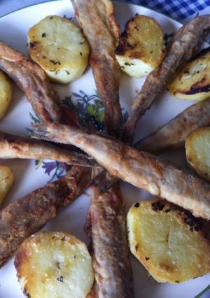 Una foto de Bacaladas con patata a la plancha