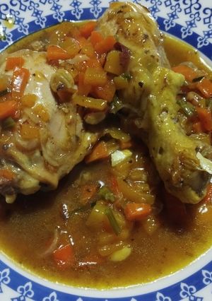 Una foto de Pollo agridulce con almendras (especias varias)