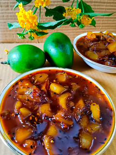 कैरी की लौंजी (Kairi ki Launji Recipe in Hindi) रेसिपी मुख्य फोटो