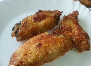 Foto de Coxinha e asinha de frango assadas