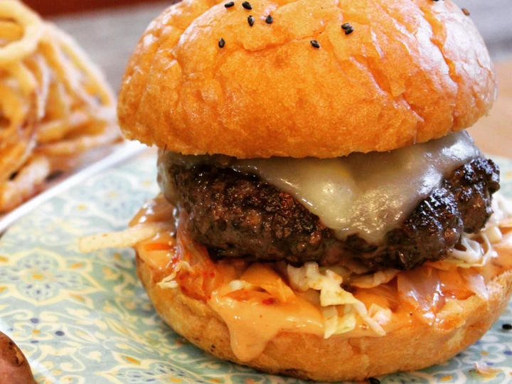 Easy Steps Make Recipes Blended Shiitake-Beef Burger with Spicy Thousand Island and Kimchi Slaw (and Frizzled Onions) the Can Spoil the Tongue Can Pamper Your Tongue.