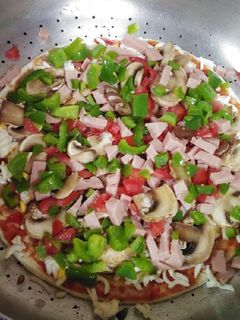 عکسی از دستور پیتزا تابه ای