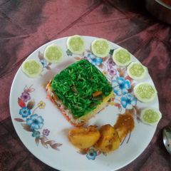 A picture of Rainbow fried rice.