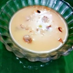A picture of Custered with dry fruits.