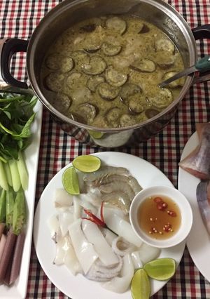 Hình của món Lẩu mắm.