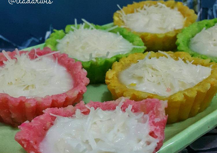 Resep Pie Singkong Vla Kelapa Muda Keju yang Sempurna