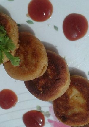 ड्राई फ्रूट स्टफ्ड दही के कबाब (Dry fruits stuffed Dahi ke kabab recipe in hindi) रेसिपी मुख्य फोटो