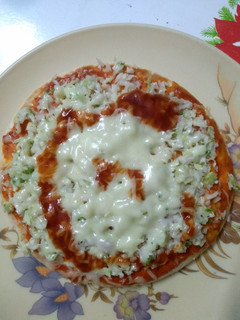 વેજ પીઝા (Veg pizza Recipe in Gujarati) રેસીપી મુખ્ય ફોટો