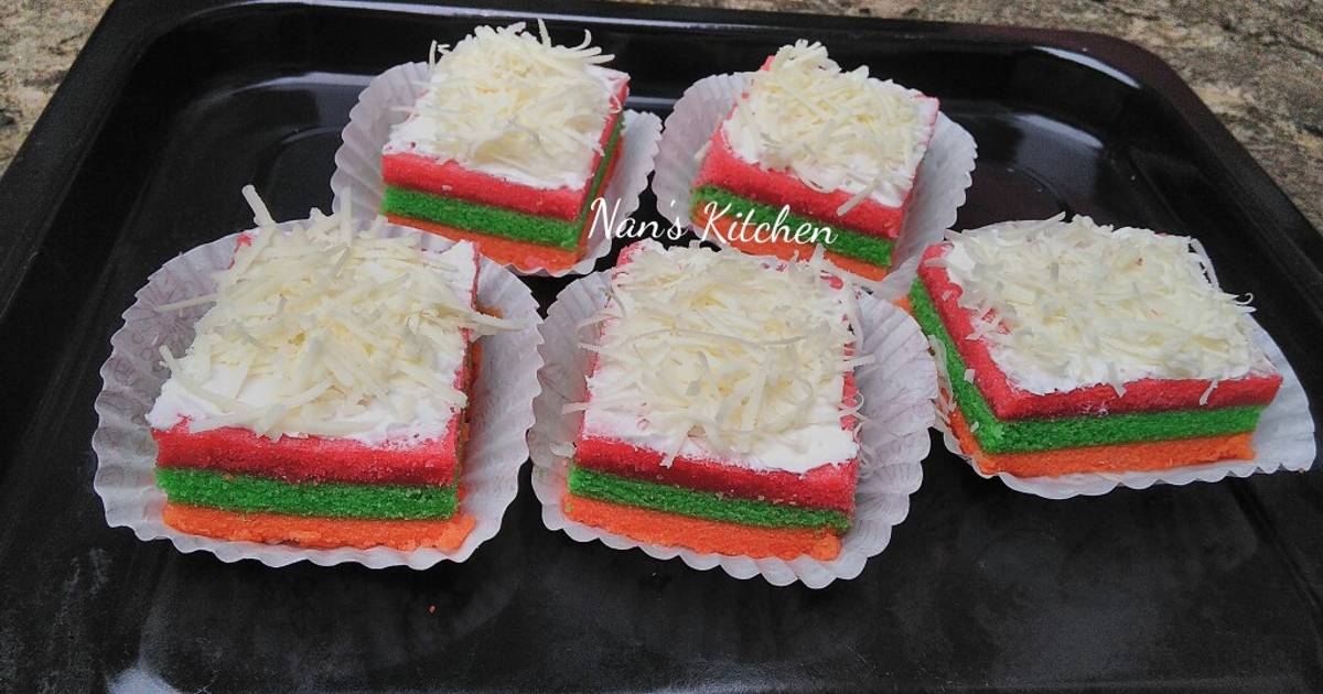 Resep Bolu Pelangi Kukus Irit 1 Telur Oleh Sarosa Cookpad