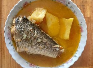 Foto de Caldo de Peixe com Batata Doce e Mandioca