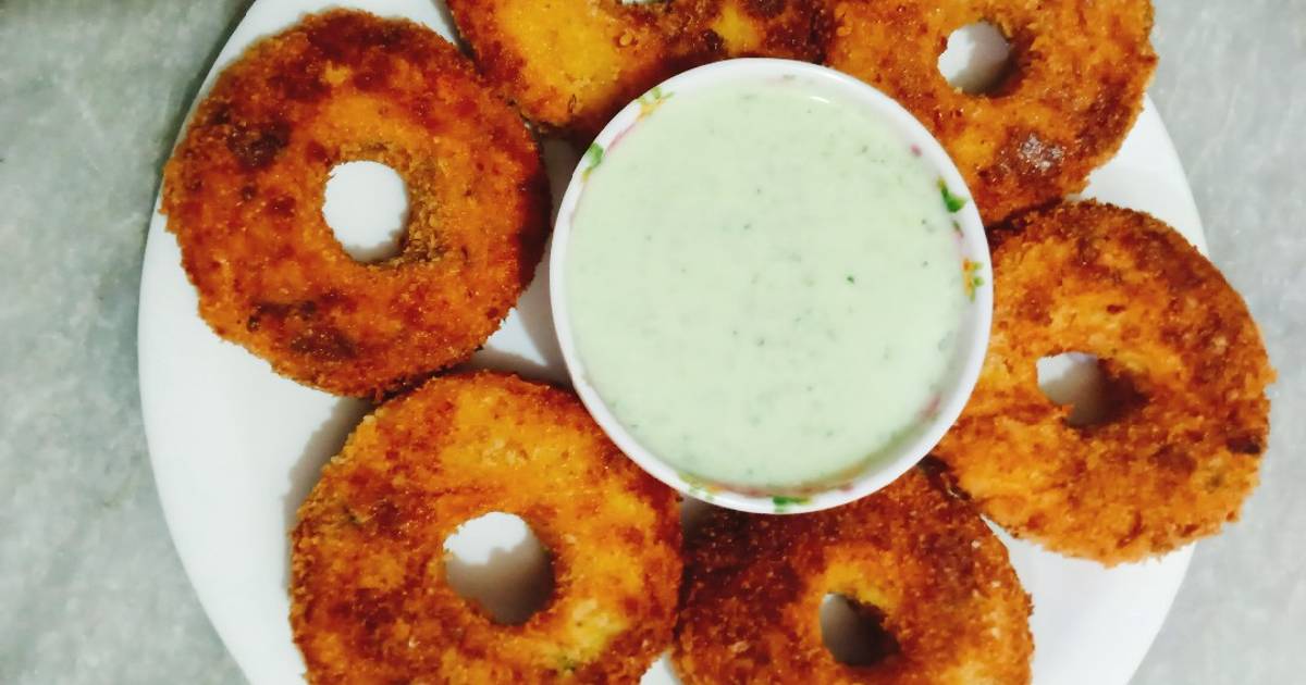 Potato chicken donuts Recipe by Fouzia Rizwan - Cookpad