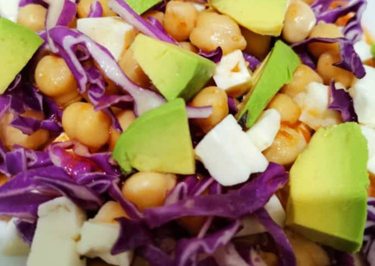 Sopa de garbanzo con col