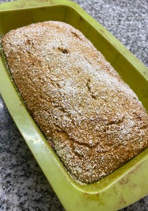 Una foto de Budín de Banana, Avena, Coco y Nueces