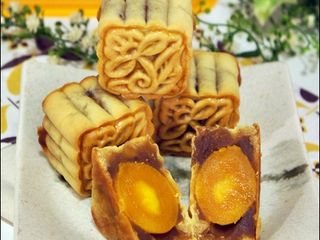 廣式桂圓蛋黃月餅