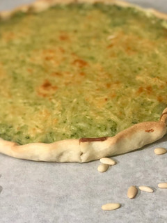 Una foto de Quiche de espinacas con piñones