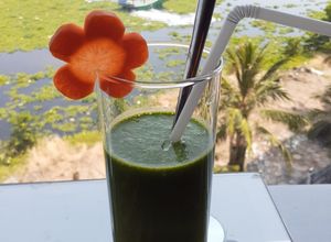 Hình của món Sinh tố cải bó xôi - Spinach smoothie.