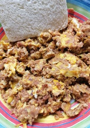 Φωτογραφία της συνταγής Corned beef με αυγά