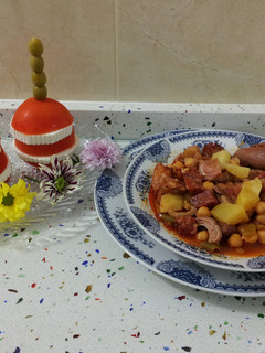 Una foto de Callos con garbanzos