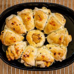 A picture of Baked vada pau.