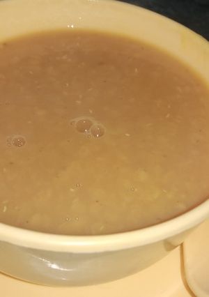 A picture of Daal soup.