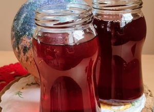 Una foto de Infusión de Hibiscus 🌺 con canela, clavo y limón 🌺