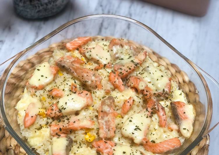 Salmon Baked Butter Rice