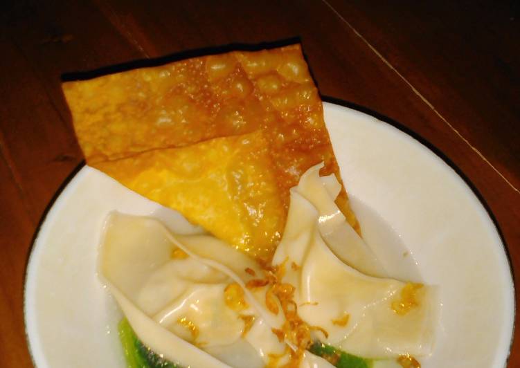 Pangsit kuah mudah hemat (isi tahu & ebi)