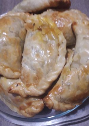 Una foto de Empanadas de carne y pencas de Acelga