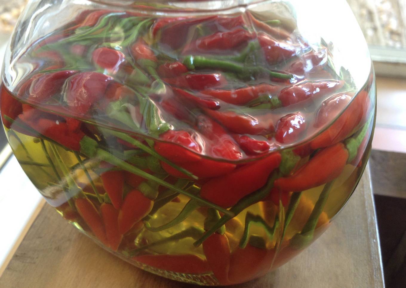 Kanthari (bird's eye chilli) infused olive oil