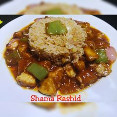 A picture of Chicken menchurian.